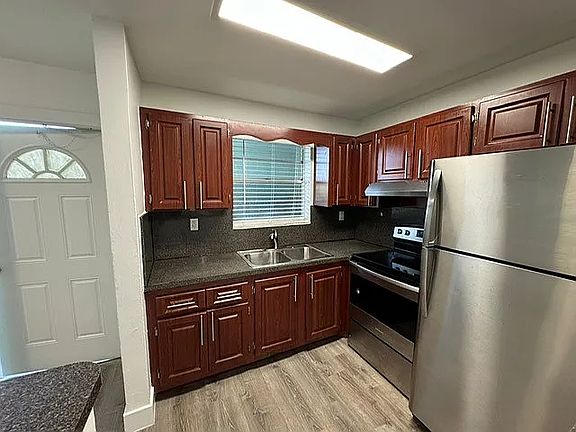 2nd image of 5621 SW 36th Ct APT 103