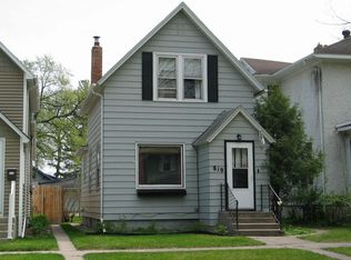 819 Reeves Dr, Grand Forks, ND 58201