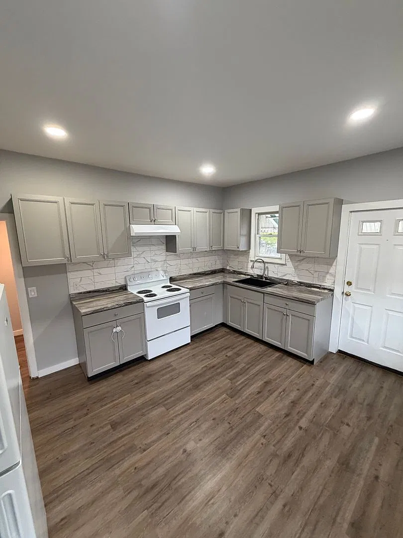72 Cottage Street — Photo 3