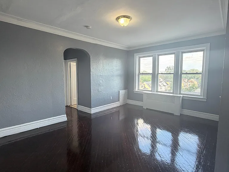 160 Grumman Ave #506 — Photo 5