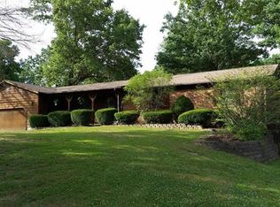 102 Augustine Rd, Eureka, MO 63025