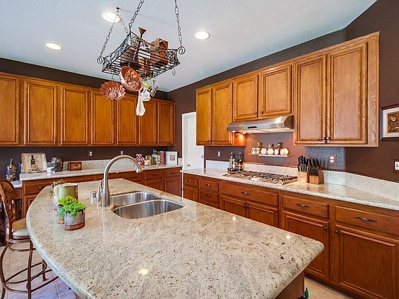 3rd image of 9140 Meadowrun Ct