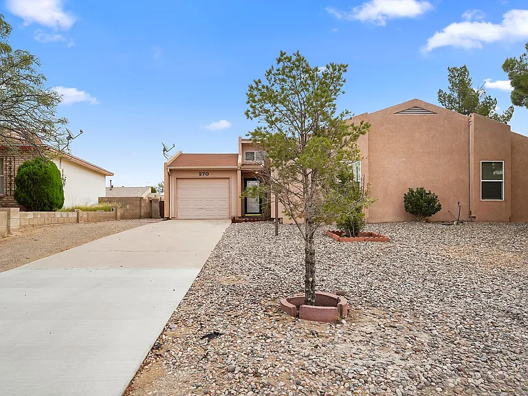 270 Littler Dr SE — Photo 2