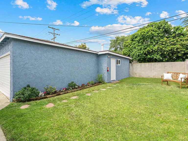 8331 Gonzaga Ave — Photo 29