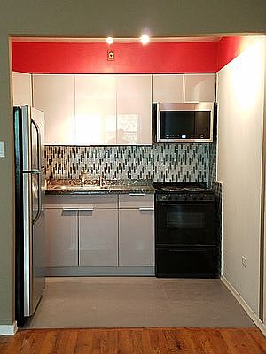 2nd image of 3123 Crescent St APT 2B