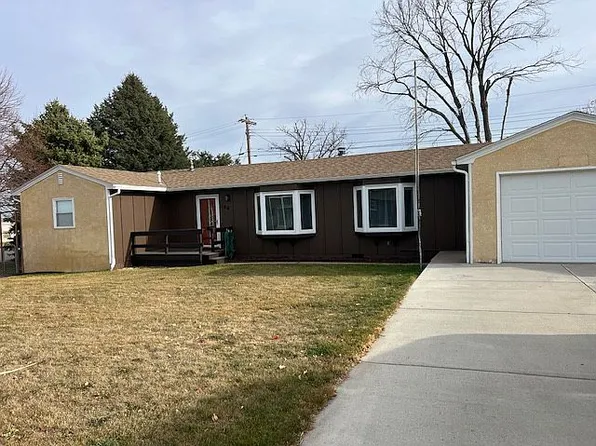 108 Terry Blvd, Gering, NE 69341