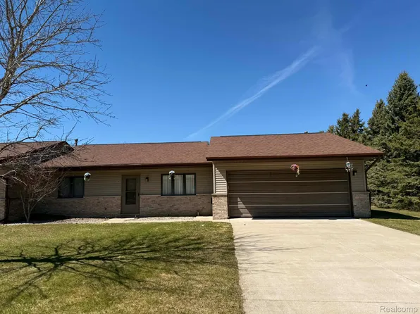 158 Westland Dr, Bad Axe, MI 48413