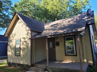 133 H St NW, Miami, OK 74354