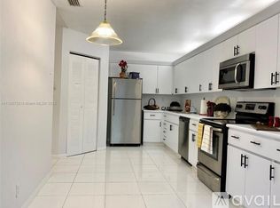 543 Racquet Club Rd APT 33, Fort Lauderdale, FL 33326