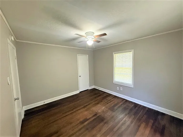 511 Boston St — Photo 6