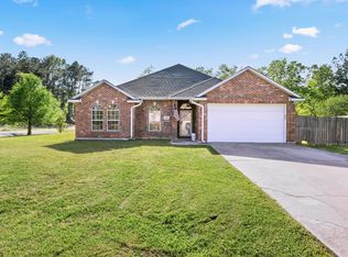 120 W Tyler Ln, Leesville, LA 71446