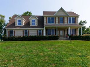 37958 Long Ln, Lovettsville, VA 20180