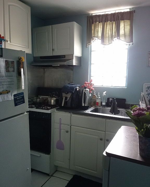 2nd image of 612 Hoffman St