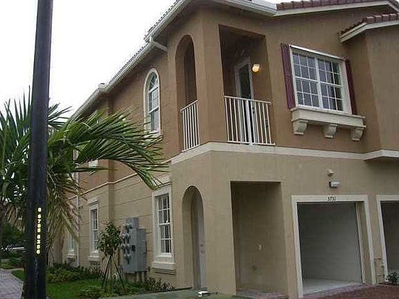 2nd image of 5751 Hampton Hills Blvd