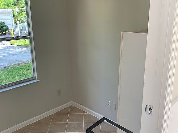 Room/office or closet