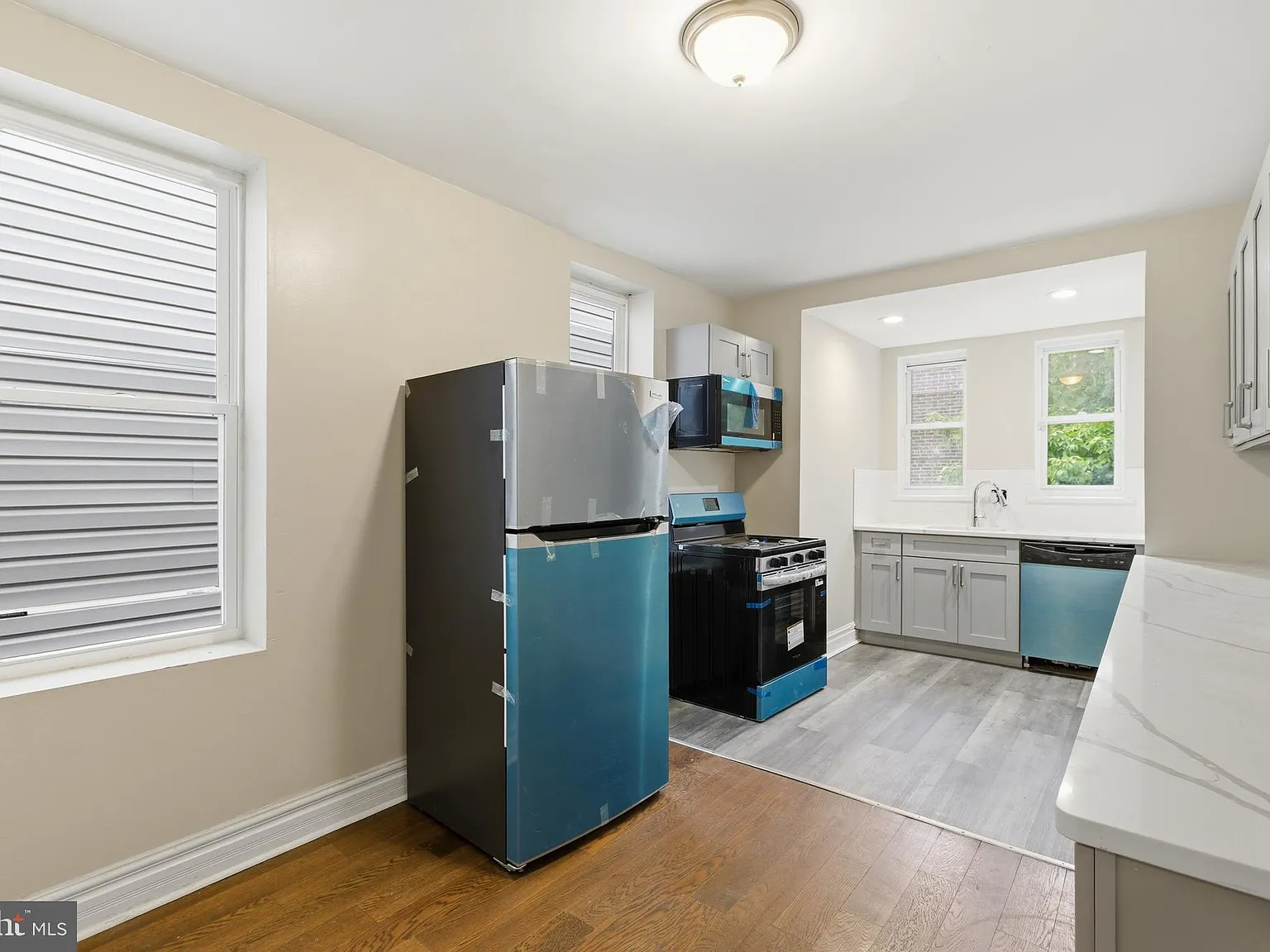3 bed, 1815 sqft, $1,200 — Photo 2