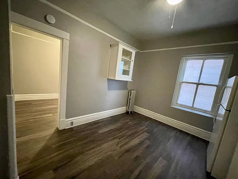 106 S Cedar St — Photo 4