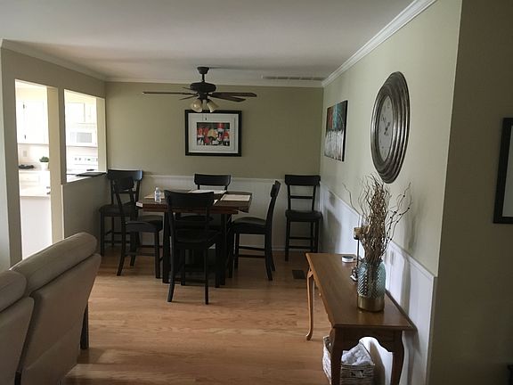 3rd image of 7663 Blackmar Cir