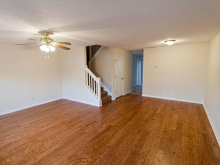 6321 Sweetbay Dr — Photo 3