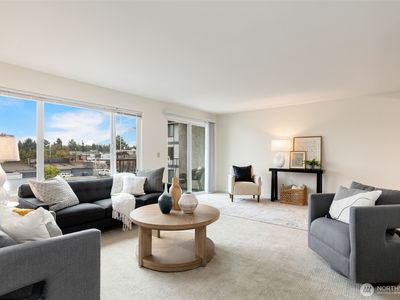 12300 28th Avenue NE #208, Seattle, WA, 98125