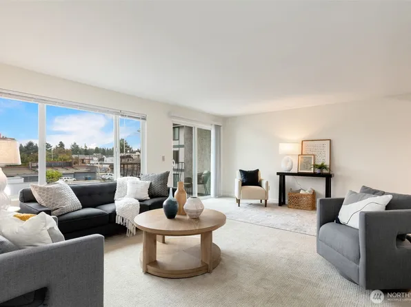 12300 28th Avenue NE #208, Seattle, WA 98125