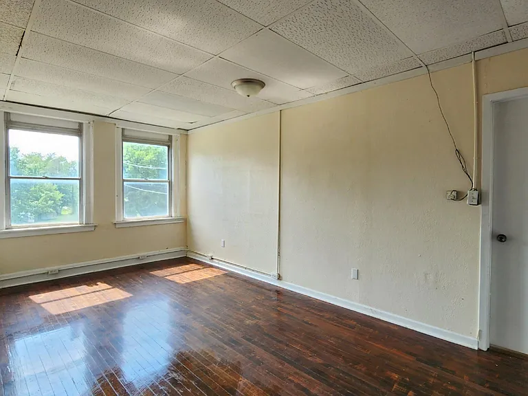 312 Sycamore St #10 — Photo 4