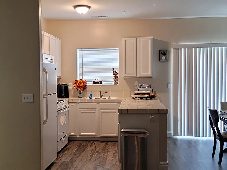 4426 Alta Verde Dr — Photo 38