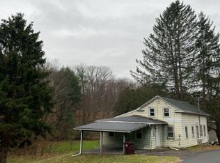 55 Powder Mill Rd, Valley Falls, NY 12185