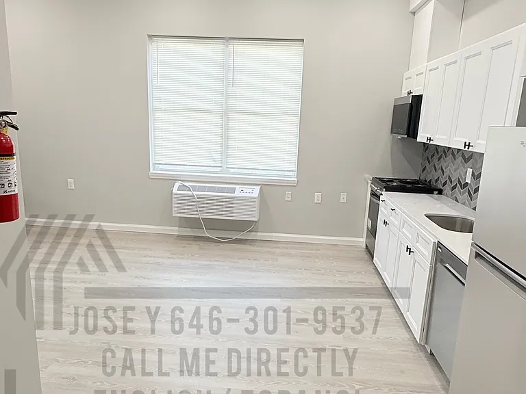 59 Pearl St #10 — Photo 5