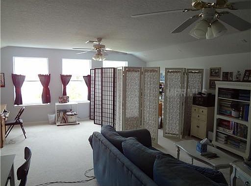 1st image of 115 Ivydale Manor Dr