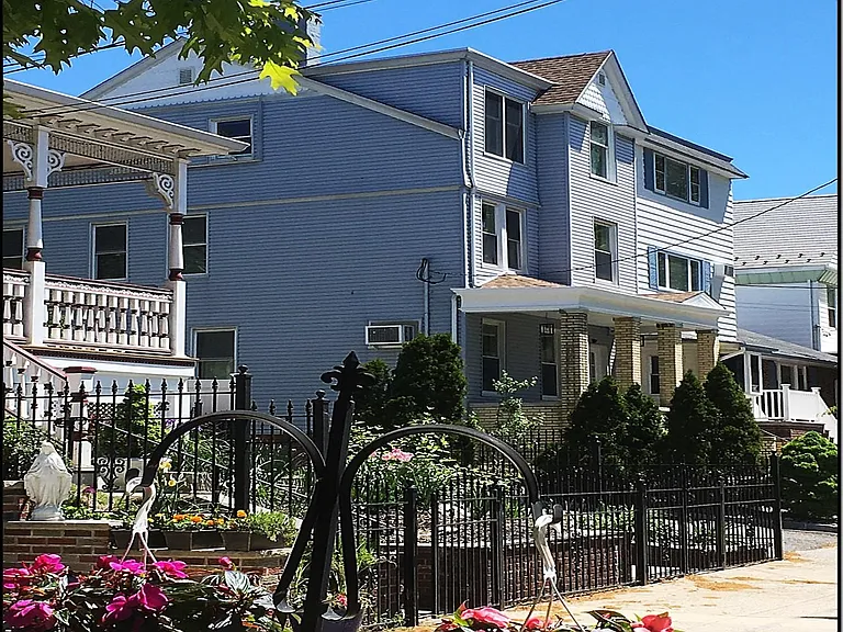 86 Sherman Pl — Photo 16