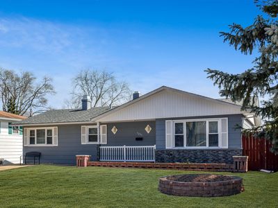 7291 Thornwood St, Elgin, IL, 60133