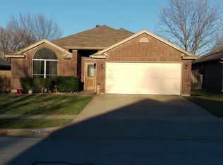 2117 Ridgecliff Dr, Keller, TX 76248