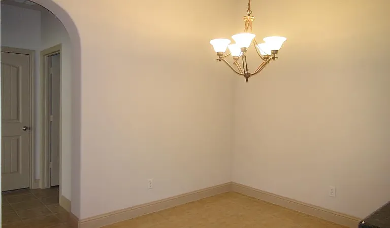 6783 San Fernando — Photo 40