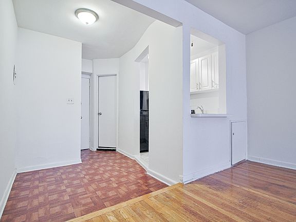 5th image of 239 E 80th St #5DD