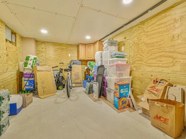 20 West 18th Road image 28 of 34