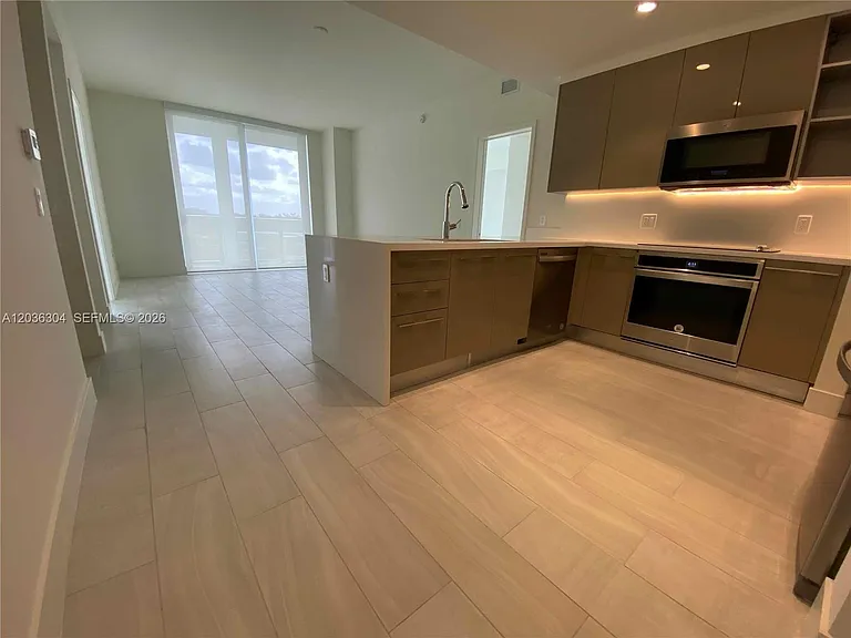 2000 Metropica Way #307 — Photo 7
