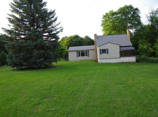 960 Pike Rd, Mineral Point, PA 15942