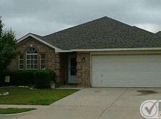 8620 Stetson Dr, Fort Worth, TX 76244