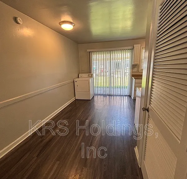 2822 Goolsby Ct N — Photo 3