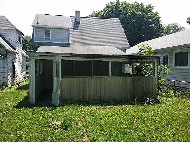 2nd image of 1026 W 32nd St