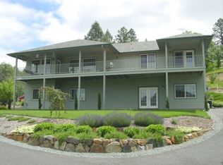 200 Foxwood Dr, Grants Pass, OR 97527