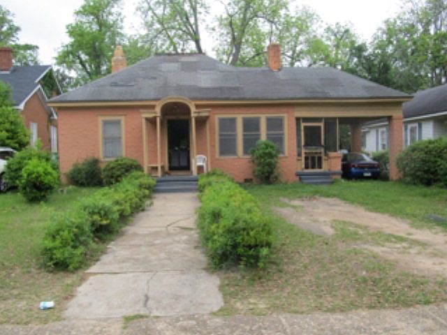 2nd image of 515 Lincoln Ave
