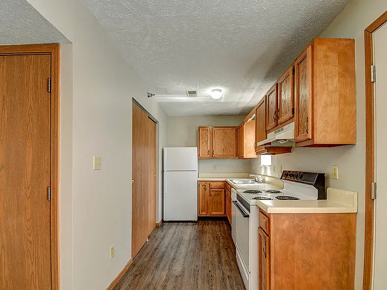 Kitchen and dining area