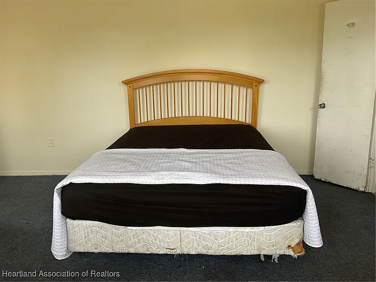 1001 Lakeview Dr — Photo 5