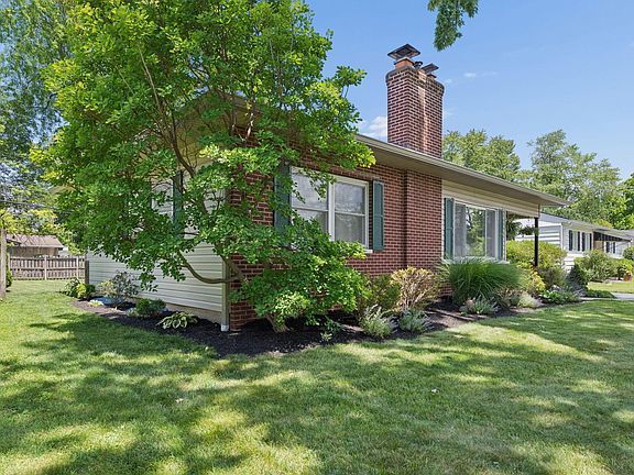 5th image of 2394 Cranford Rd