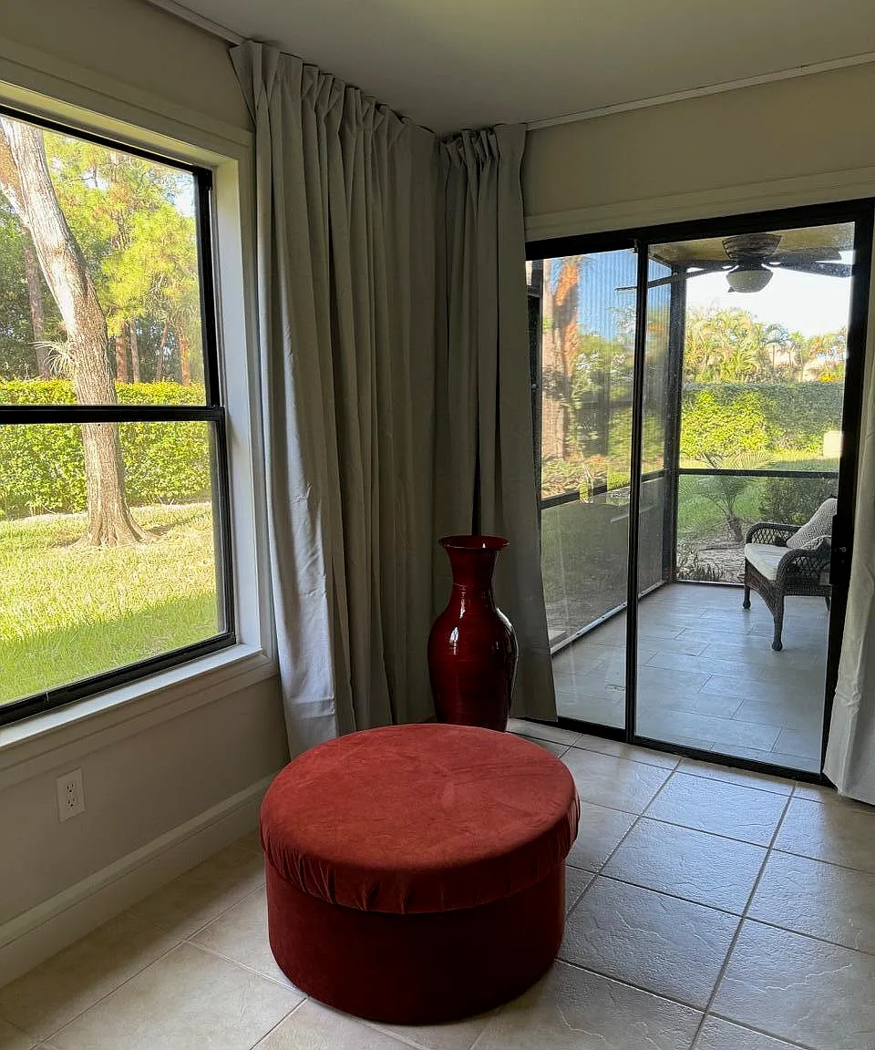 2 bed, 2.0 bath, 1180 sqft, $4,800 — Photo 4