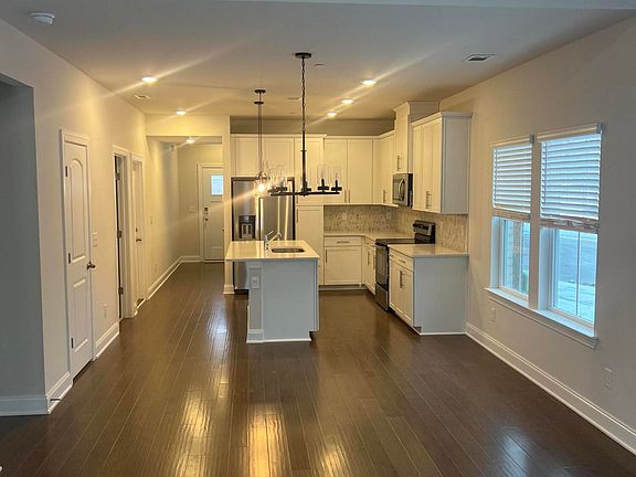2nd image of 204 Douglas Bend Rd #804