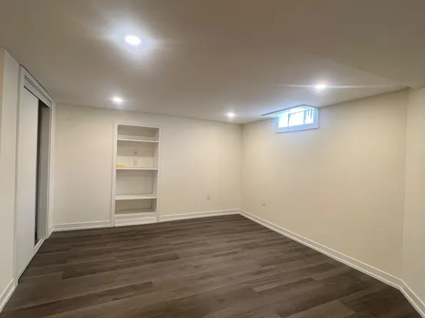4 Lafleur Ct, Brampton, ON L6Y 3L8