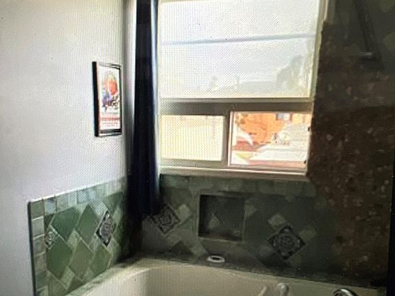 4th image of 278 Date Ave #1